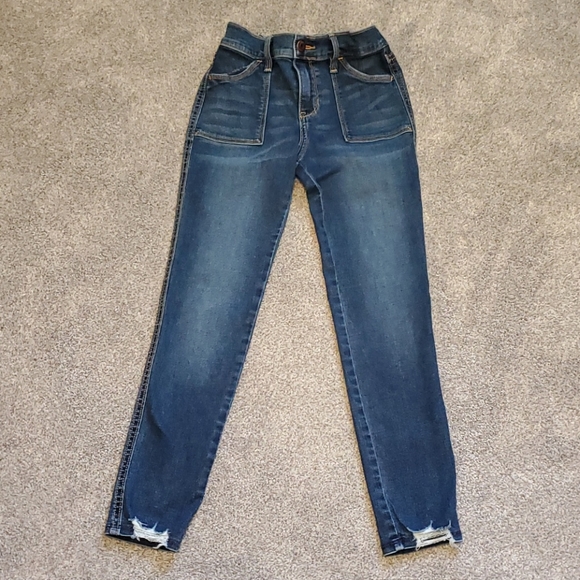 Old Navy Other - Old Navy rockstar jeggings size 8